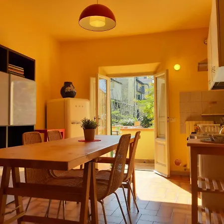 Francesca House * Piza